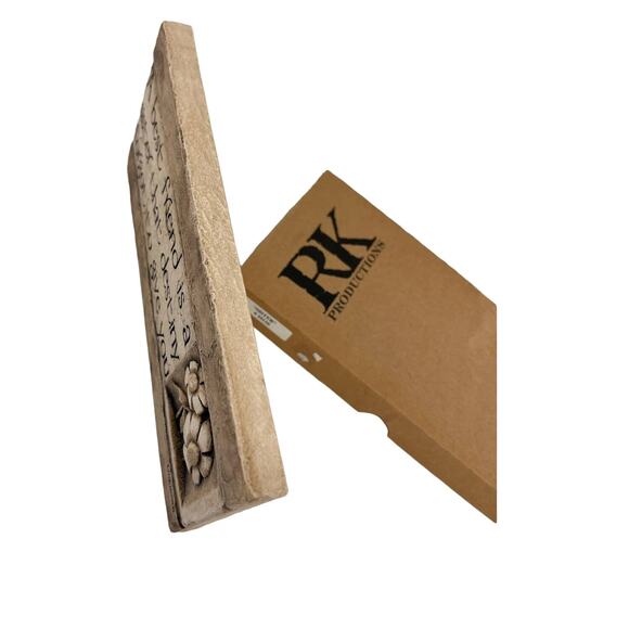 Plaque Vintage -A Best Friend Is a Sister- Hand Cast Stone 11x6x1 - Picture 6 of 7